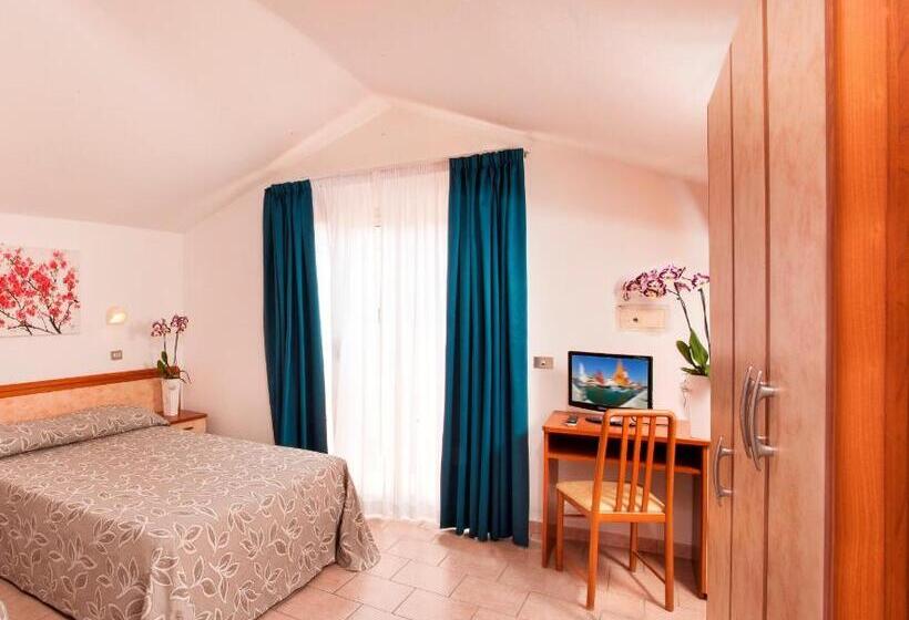 اتاق استاندارد با بالکن, Calypso