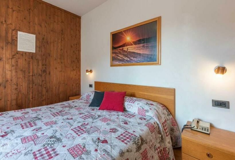 חדר סטנדרט, Ghezzi