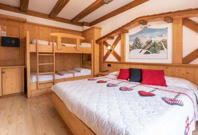 חדר דלוקס לארבעה, Ghezzi