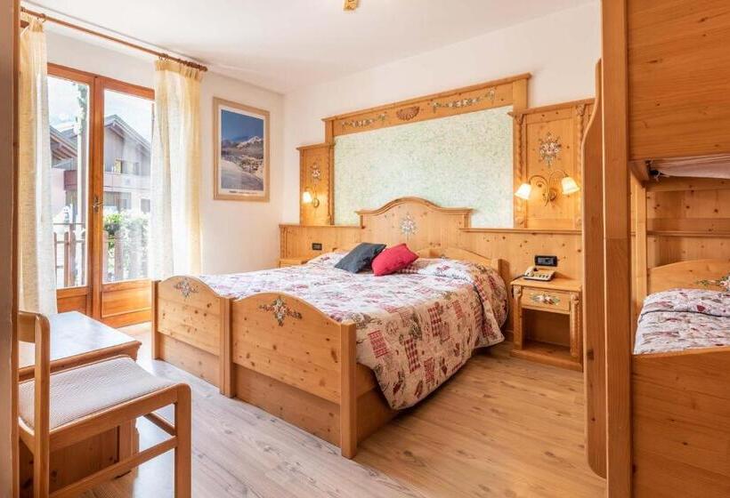 חדר סופריור לארבעה, Ghezzi