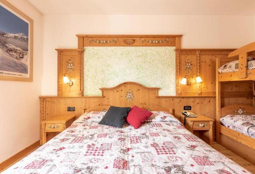 חדר סופריור לארבעה, Ghezzi