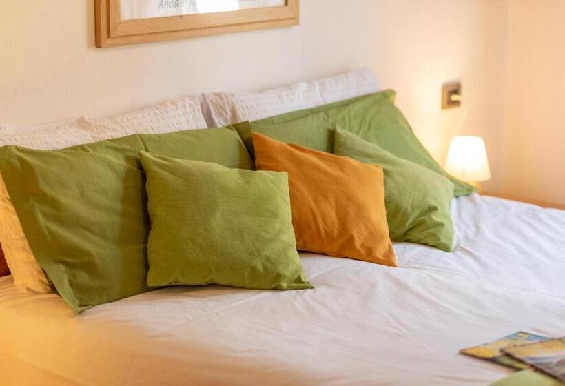 חדר סופריור, Ghezzi