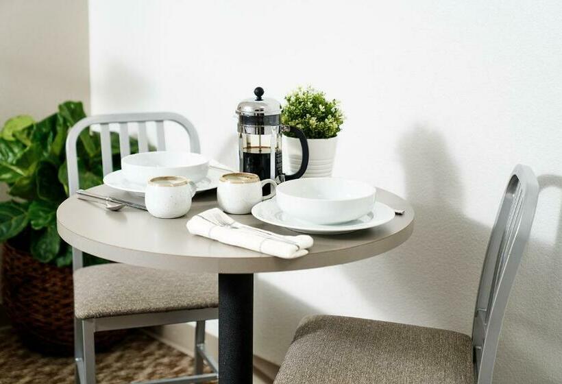 إستوديو قياسى, Intown Suites Extended Stay Atlanta Ga   West Midtown