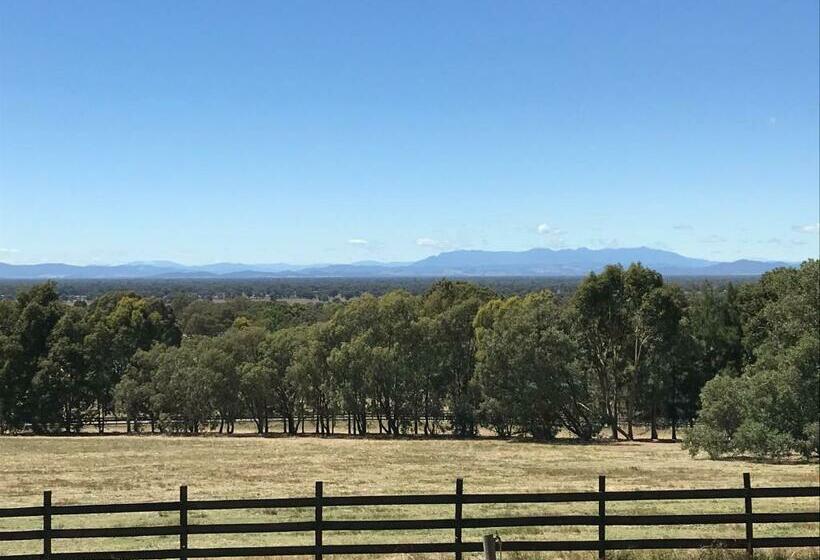 マウンテンビュースタンダードルーム, Warby Cottage