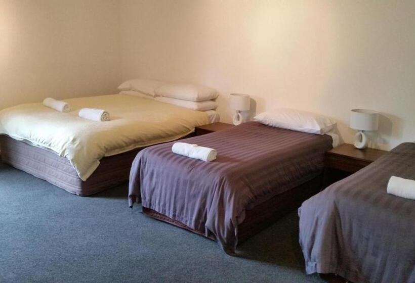 غرفة عائلية, Fish Creek