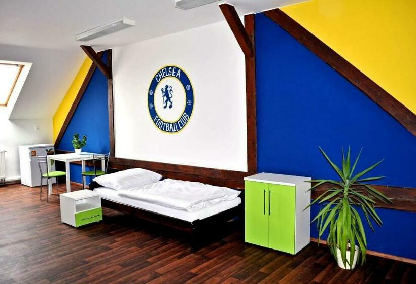 スタンダード4人部屋, Penzion První Liga