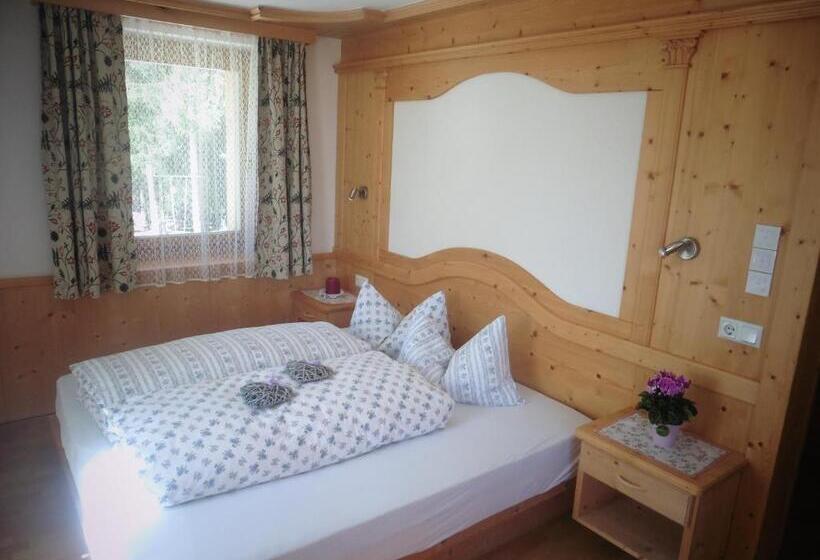 غرفة قياسية, Chalet Frapes