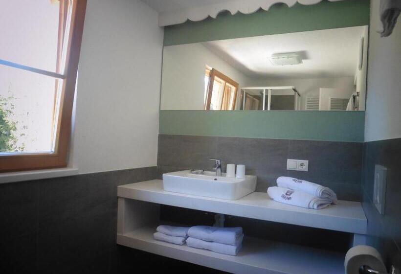 غرفة قياسية, Chalet Frapes