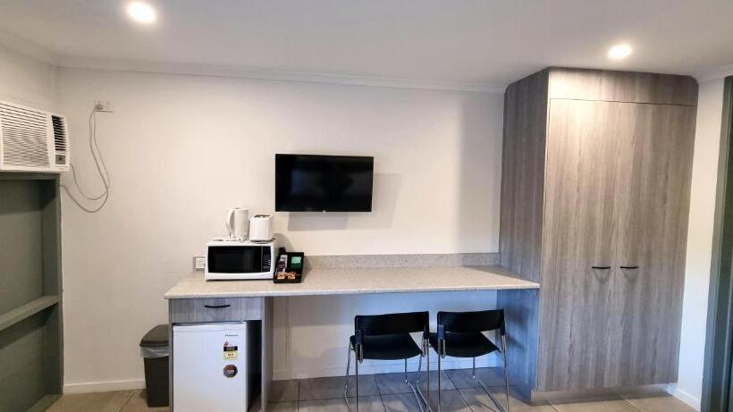 Семейный Номер, Y Motels Gympie