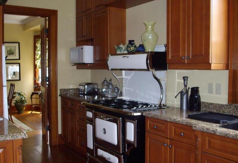 标准间, A La Gallarie