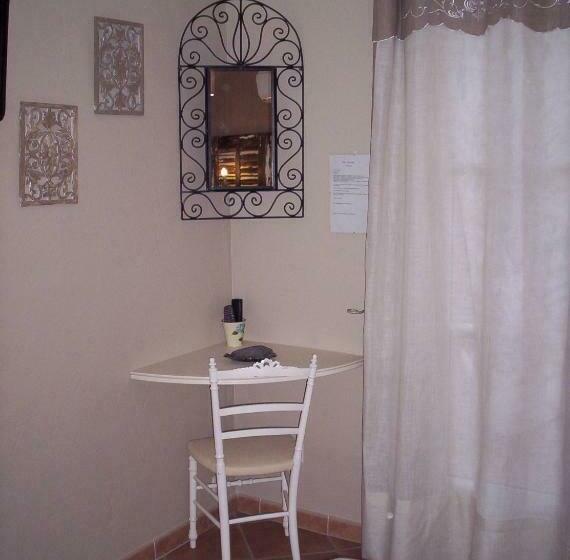 חדר סטנדרט, Les Glycines