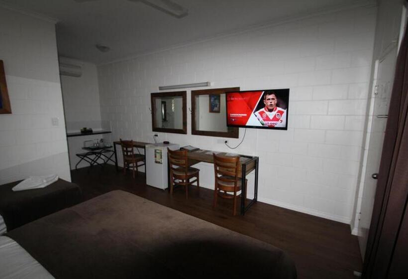 キングサイズベッドのスタンダードルーム, Colonial Rose Motel