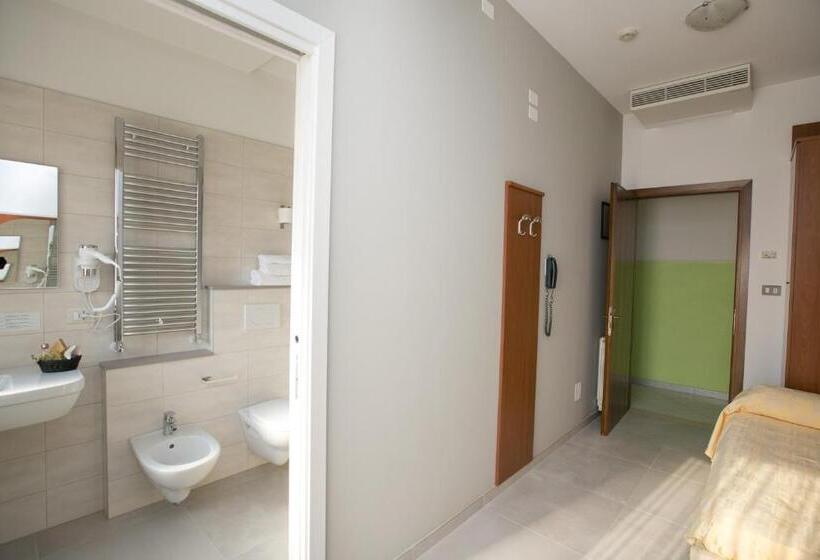 スタンダードシングルルーム, Albergo Arcobaleno