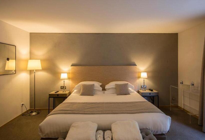 Номер Комфорт Вид на Бассейн, Hôtel De L Abbaye Le Tronchet Saint Malo