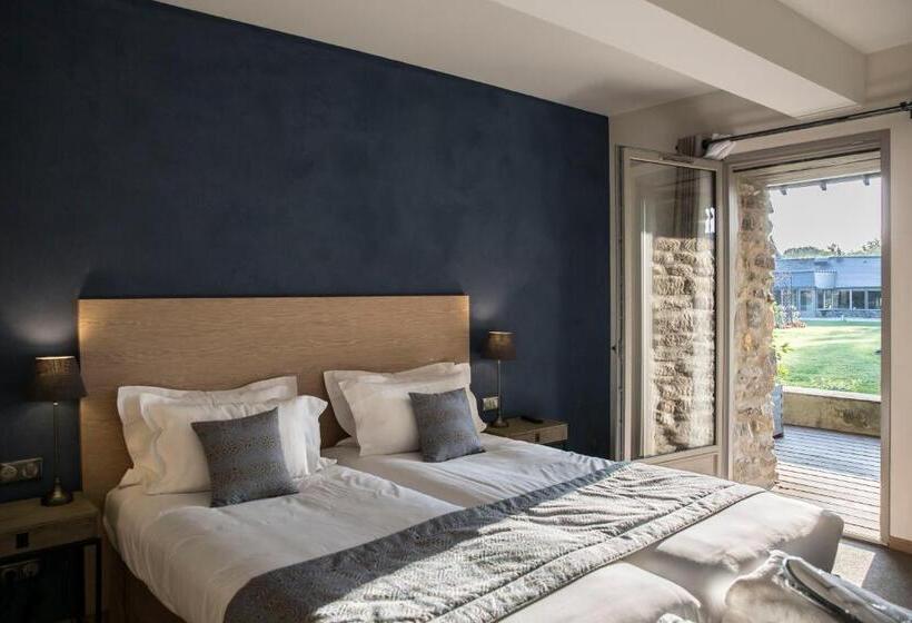 חדר נוחות נוף לבריכה, Hôtel De L Abbaye Le Tronchet Saint Malo