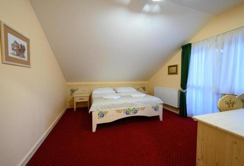 带阳台的豪华间, Julianin Dvor