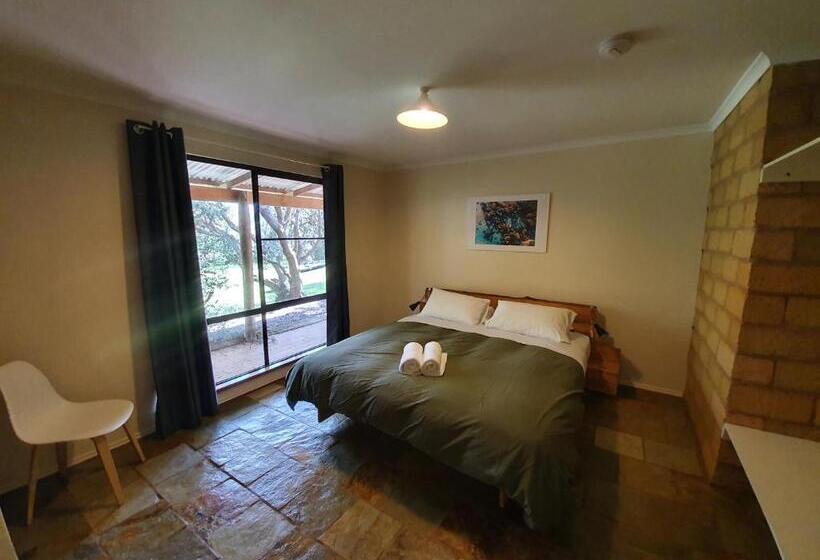 كابينة, Little River Farm Cottages