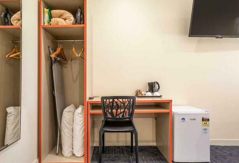 스탠다드 스튜디오 킹침대, Nightcap At High Flyer