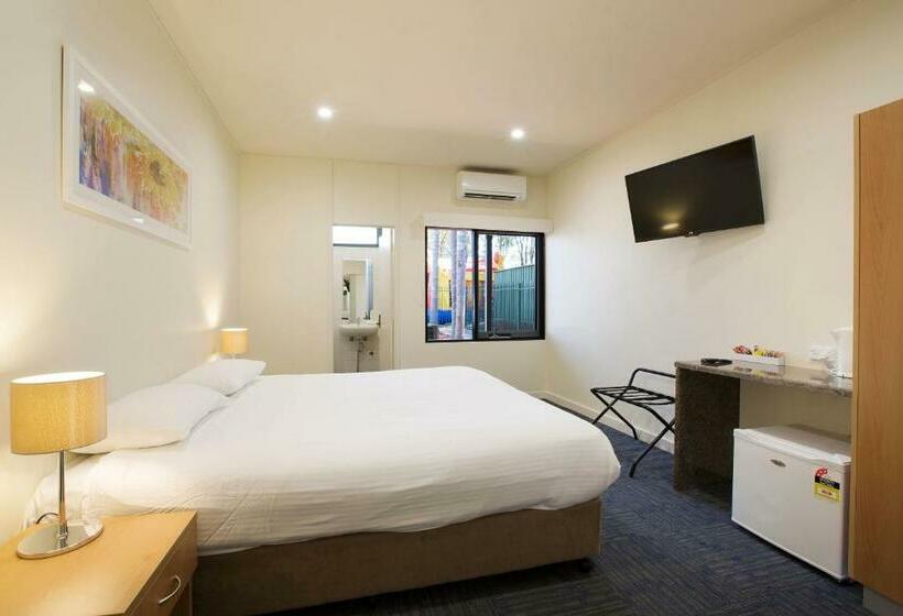 스탠다드 스튜디오 킹침대, Nightcap At High Flyer