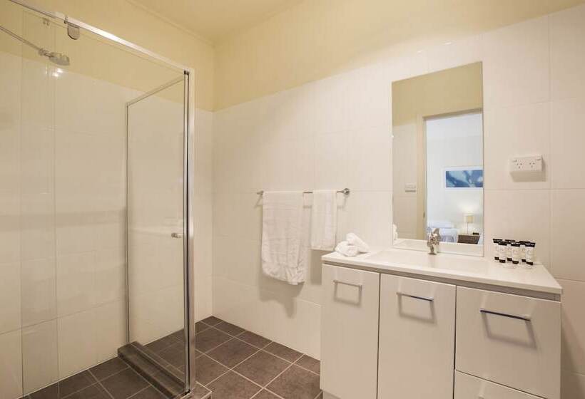 패밀리 스튜디오, Nightcap At High Flyer