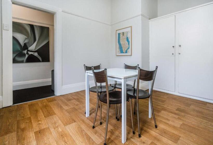 带共用浴室的标准房间, The Oriental