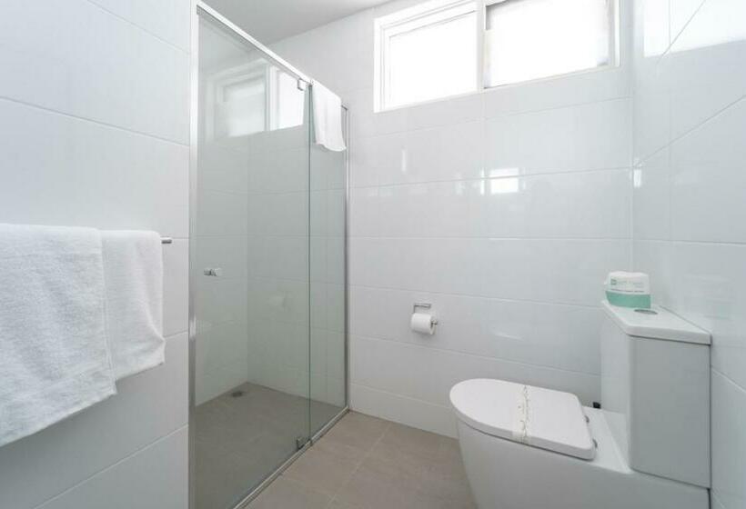 غرفة عائلية, Lakeview Hotel Motel