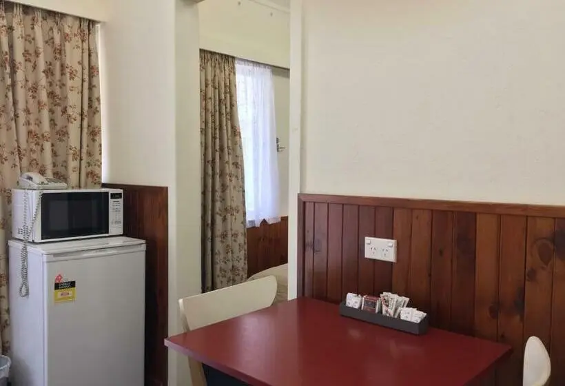スタンダードトリプルルーム, Lithgow Valley Motel