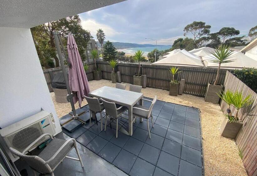 스탠다드 스튜디오 바다 전망, Lorne World