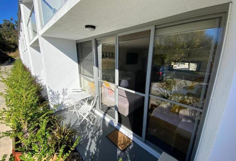 스탠다드 스튜디오, Lorne World