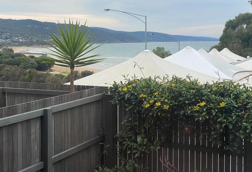 스탠다드 스튜디오 바다 전망, Lorne World