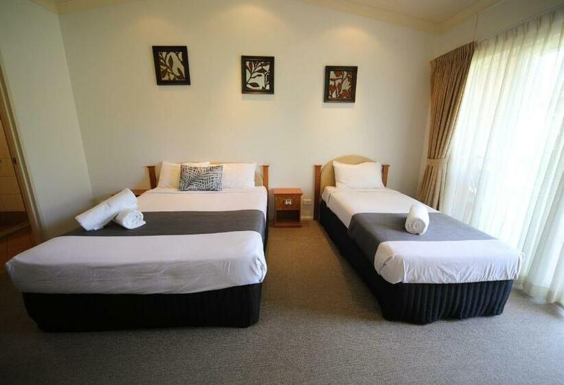 اتاق لوکس, Emerald Explorers Inn