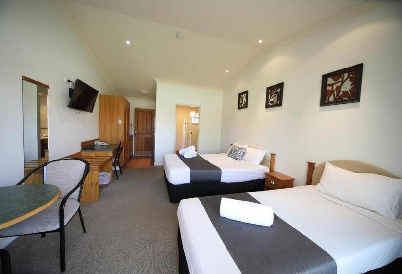 اتاق لوکس, Emerald Explorers Inn