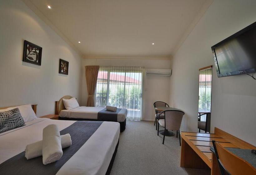 豪华房间, Emerald Explorers Inn