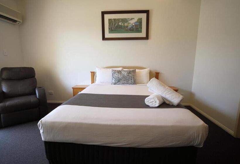 سوییت, Emerald Explorers Inn