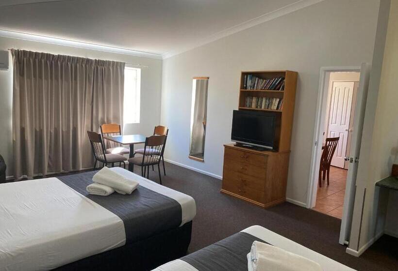 آپارتمان 1 خوابه, Emerald Explorers Inn