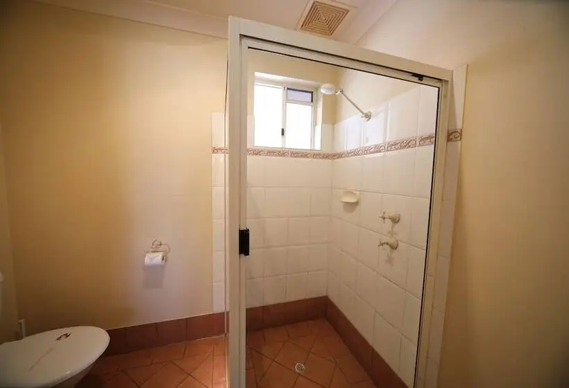 Executive Værelse, Emerald Explorers Inn
