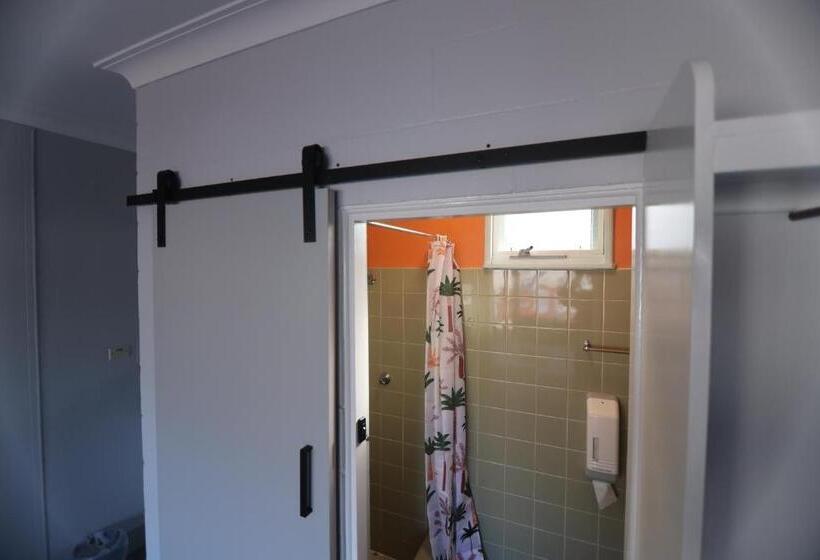 חדר סטנדרט, Motel Melrose