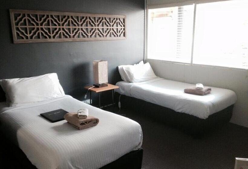 חדר סטנדרט, Motel Melrose