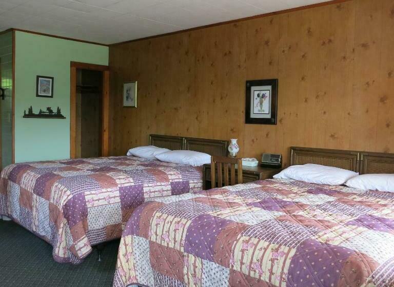 スタンダードスタジオ, The Austin Inn