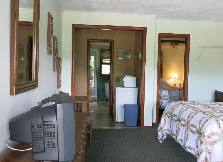 スイート, The Austin Inn