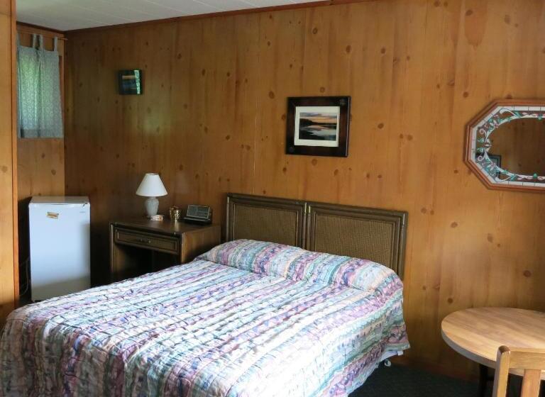 スタンダードシングルルーム, The Austin Inn