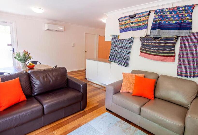 شقة غرفتين, One Of A Kind Apartments