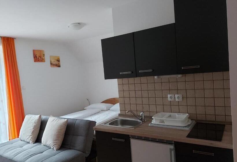 Standard Room with Balcony, Apartments And Rooms Martuljk