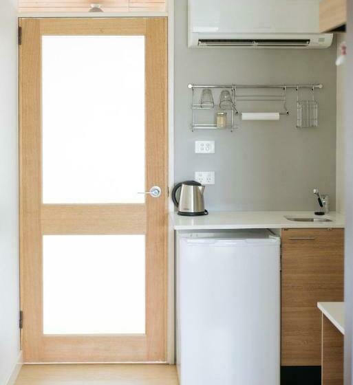 스위트 킹사이즈 침대, Elfin Hill Vineyard Accommodation