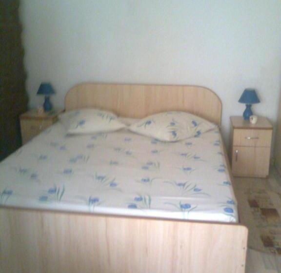 اتاق استاندارد چهار تخته, Vila Emy Constanta