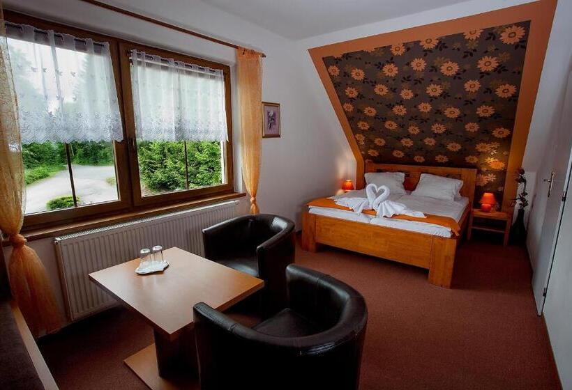 غرفة قياسية ثلاثية, Wellness Penzion Harmonie Rohanov