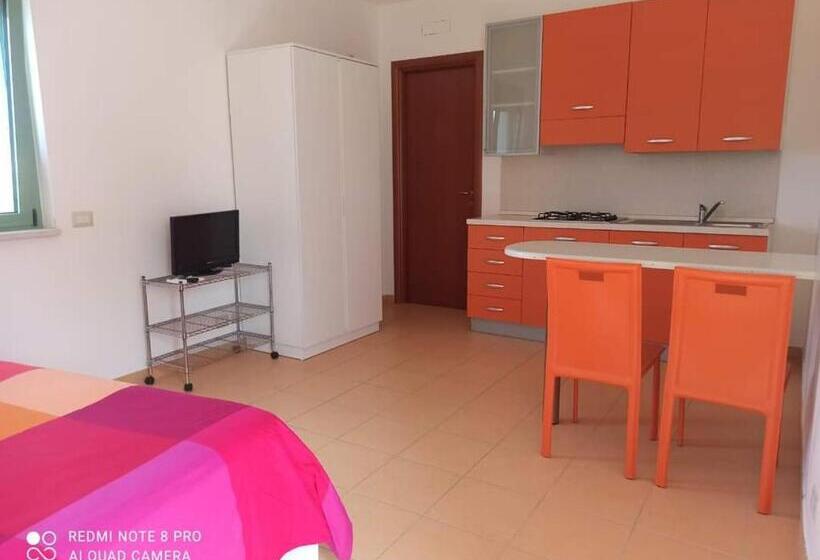 استودیو خانوادگی, Pitagora Residence