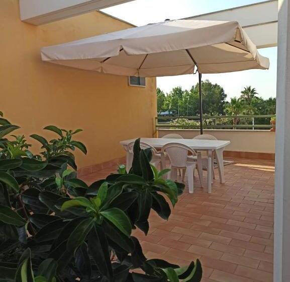 استودیو خانوادگی, Pitagora Residence