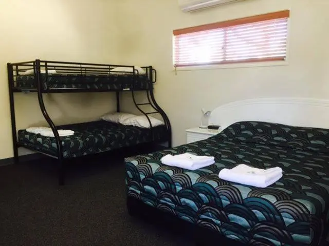 ファミリールーム, Springsure Overlander Motel