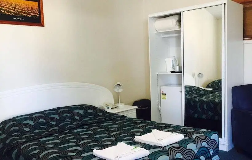 スタンダードルーム, Springsure Overlander Motel